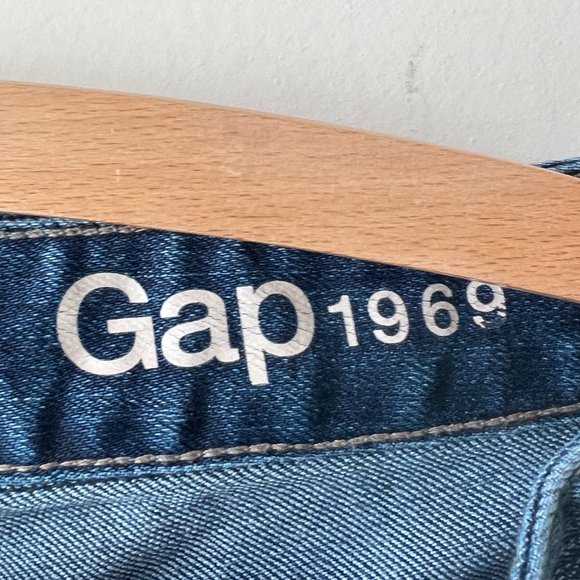 Gently Worn GAP 1969 Women's Real Straight Jeans Medium Denim Blue Wash Stretch - Picture 5 of 12